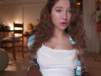 mia_dynasty — Chaturbate recorded stream image, 16.11.2025 18:30