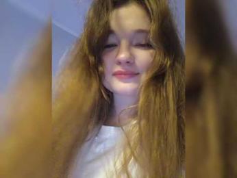 _Lisichka — Bongacams recorded stream image, 17.11.2025 21:00