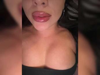 -Hennessy- — Bongacams recorded stream image, 18.11.2025 07:50