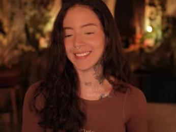 effylowell_ — Chaturbate recorded stream image, 19.11.2025 01:20