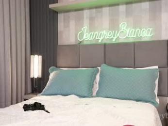 jeangreybianca — Chaturbate recorded stream image, 19.11.2025 18:30