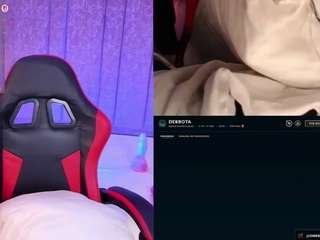 lilapop4 — Camsoda recorded stream image, 21.11.2025 03:00