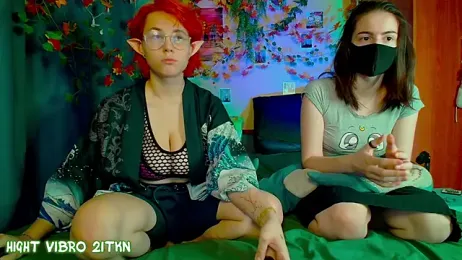 TrickyKitsune — Stripchat recorded stream image, 21.11.2025 14:00