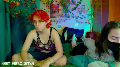 TrickyKitsune — Stripchat recorded stream image, 21.11.2025 14:00