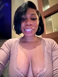 Belle___ — Stripchat recorded stream image, 21.11.2025 22:20