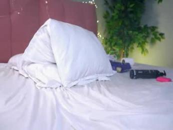 islandladies — Chaturbate recorded stream image, 24.02.2025 15:20