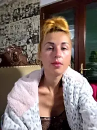 kylie_blck — Stripchat recorded stream image, 23.11.2025 03:30
