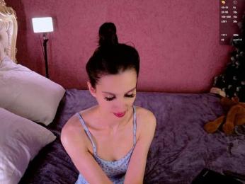 Enchantressss — Bongacams recorded stream image, 23.11.2025 04:40