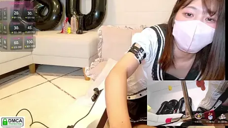 SUZU_ — Stripchat recorded stream image, 23.11.2025 12:10