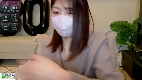 SUZU_ — Stripchat recorded stream image, 23.11.2025 12:10