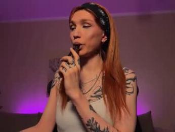 twiinkie_pie — Chaturbate recorded stream image, 23.11.2025 18:20