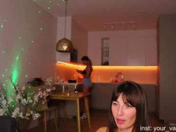 crazybabyyy — Chaturbate recorded stream screenshot (23 Nov 2025)