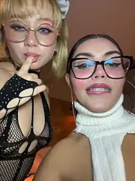 zui_lu — Stripchat recorded stream image, 24.11.2025 02:20