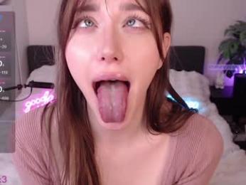 uwuxo — Chaturbate recorded stream screenshot (24 Nov 2025)