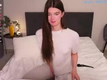 kisapisa434 — Chaturbate recorded stream image, 24.11.2025 11:10