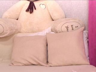 Naomi Bea — Flirt4free recorded stream screenshot (25 Feb 2025)