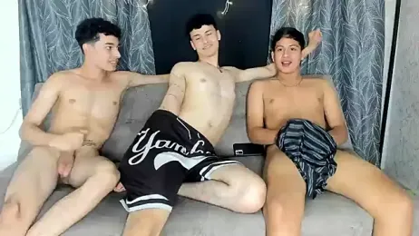 pelusos_mens — Stripchat recorded stream screenshot (25 Nov 2025)