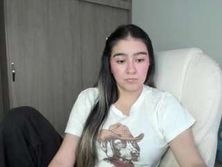 alexyferrer — Camsoda recorded stream image, 25.11.2025 22:10