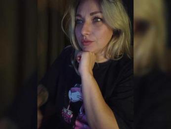 Tanysha-1 — Bongacams recorded stream image, 26.11.2025 05:10