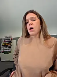 lucie_mehott — Stripchat recorded stream screenshot (27 Nov 2025)