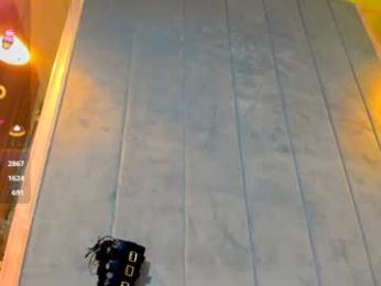 sassyt33n — Chaturbate recorded stream screenshot (27 Nov 2025)