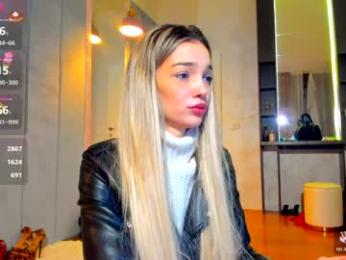 sassyt33n — Chaturbate recorded stream screenshot (27 Nov 2025)