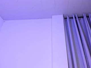 liliimoon — Camsoda recorded stream image, 28.11.2025 05:20