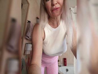 Blondi_Love — Bongacams recorded stream screenshot (28 Nov 2025)