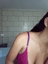 By_Aninha — Stripchat recorded stream image, 28.11.2025 07:50