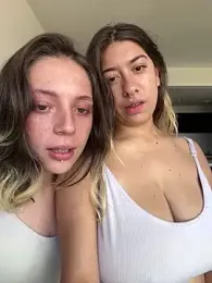 Enyeld_ruru — Stripchat recorded stream image, 30.11.2025 14:10