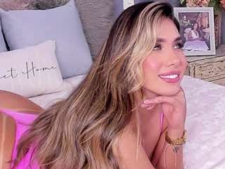 taniafernandez — Camsoda recorded stream image, 01.12.2025 17:20