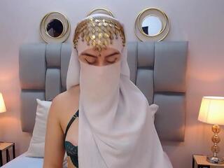 Aliah Manzur — Flirt4free recorded stream screenshot (02 Dec 2025)