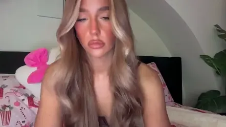 KENNIEXROSE — Stripchat recorded stream image, 02.12.2025 21:40