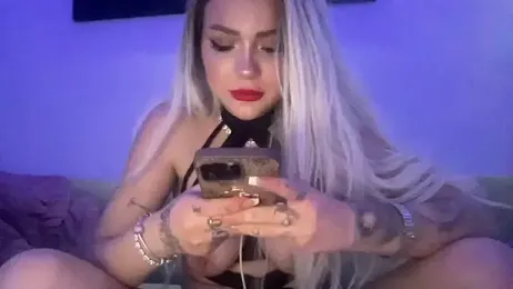 petitebeauty — Stripchat recorded stream screenshot (03 Dec 2025)