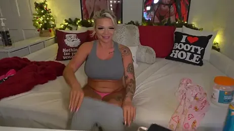 emmagray001 — Stripchat recorded stream screenshot (04 Dec 2025)