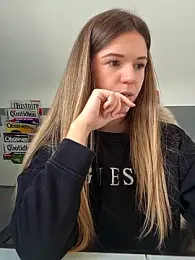 lucie_mehott — Stripchat recorded stream screenshot (04 Dec 2025)