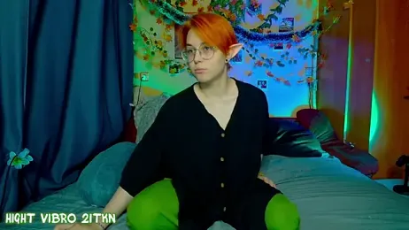 TrickyKitsune — Stripchat recorded stream image, 04.12.2025 13:20