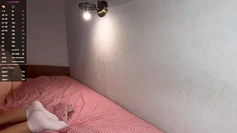 FruityXo — Stripchat recorded stream screenshot (04 Dec 2025)