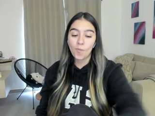 alexyferrer — Camsoda recorded stream image, 04.12.2025 20:30