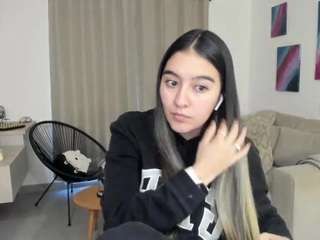 alexyferrer — Camsoda recorded stream image, 04.12.2025 20:30