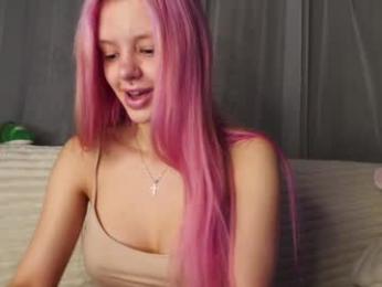 lesi_moonie — Chaturbate recorded stream image, 26.02.2025 05:40