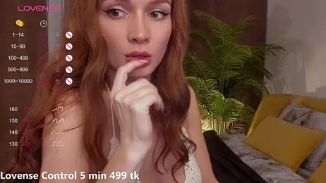 VickiRoom — Stripchat recorded stream image, 05.12.2025 17:30
