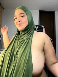 sweetmuslim01 — Stripchat recorded stream image, 06.12.2025 01:40