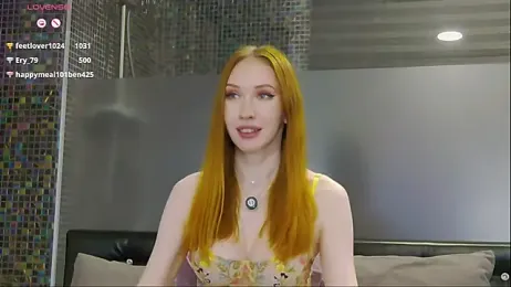 MayaSolar — Stripchat recorded stream image, 06.12.2025 10:00