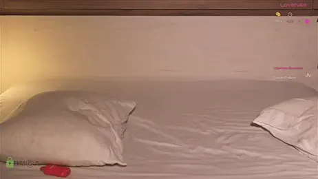 Hit-girl- — Stripchat recorded stream screenshot (06 Dec 2025)