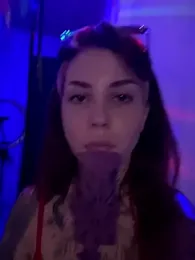 Izy_cute_ — Stripchat recorded stream screenshot (06 Dec 2025)