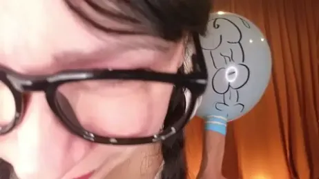 Vickiebee — Stripchat recorded stream screenshot (09 Dec 2025)