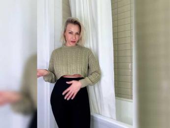 Milfa_hot — Bongacams recorded stream screenshot (10 Dec 2025)