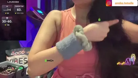 CharmingTania — Stripchat recorded stream screenshot (12 Dec 2025)