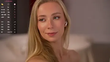 Vika54784 — Stripchat recorded stream image, 13.12.2025 02:00
